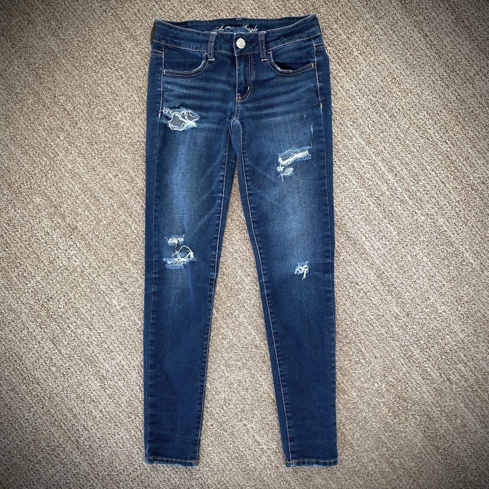 American Eagle Midrise Super Stretch Destroyed Jeggings 2R